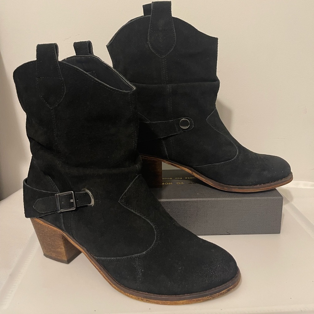 DECREE Black Suede Western Heeled Boots, Size 10